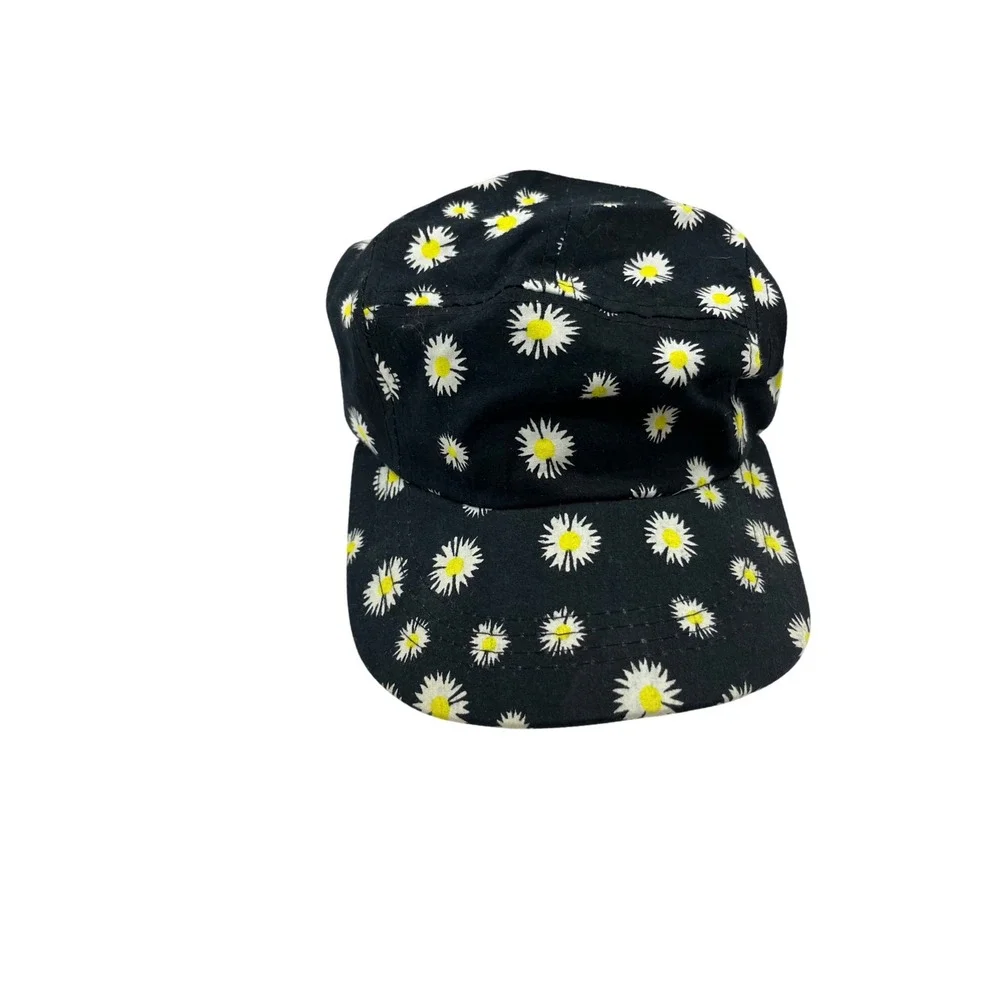 Rue21 etc Daisy Floral Print 5 Panel Hat Black White Yellow Snapback Camper Cap